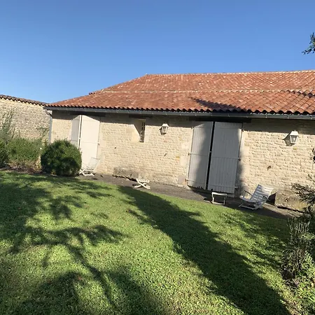 Maison Angouleme * Trois-Palis